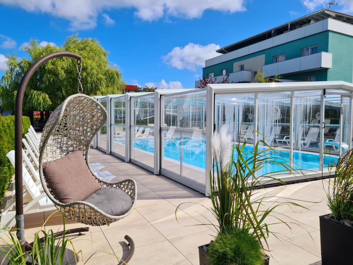 Osrodek Sea Star Premium Hotell Sarbinowo Eksteriør bilde